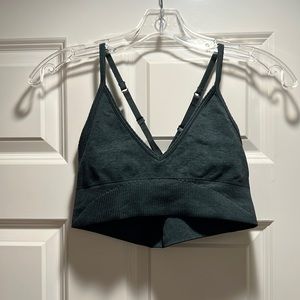 Lululemon cross back sports bra dark green